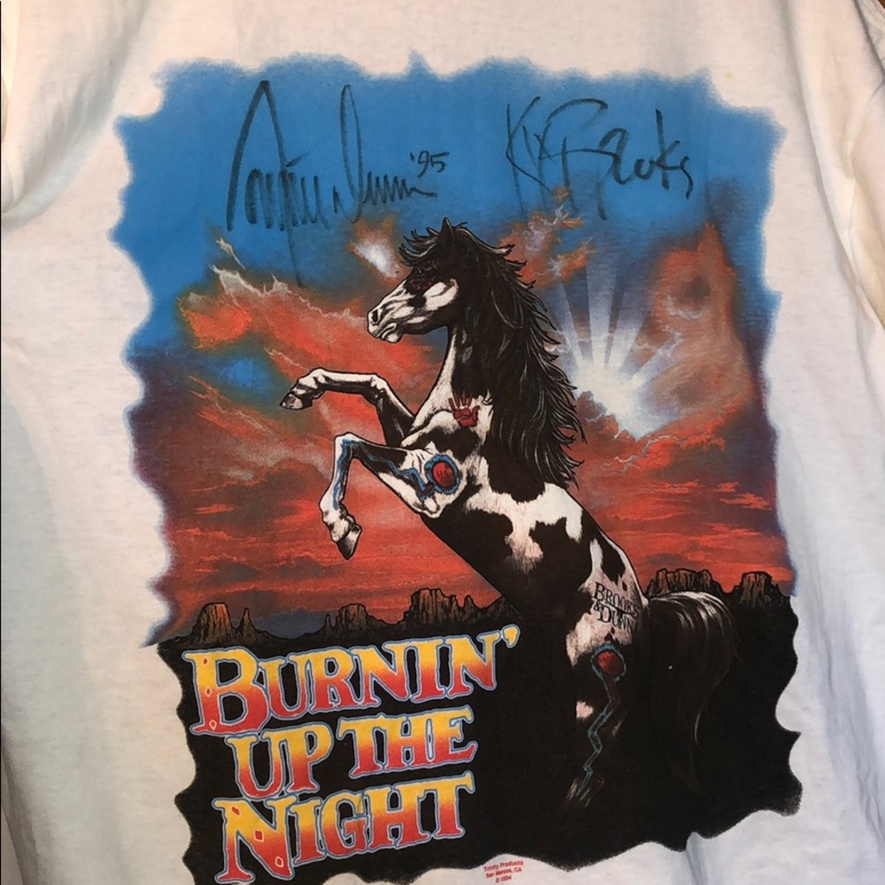 Brooks and Dunn Autographed Tour T Shirt L